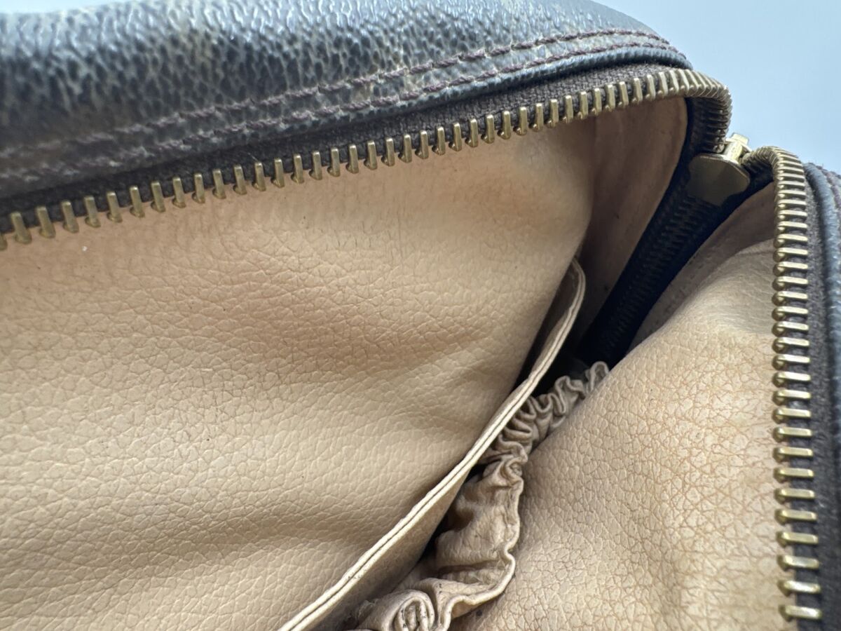 LOUIS VUITTON 【ルイ・ヴィトン】 M47522 トゥルース・トワレット28 881NO モノグラム・キャンバス