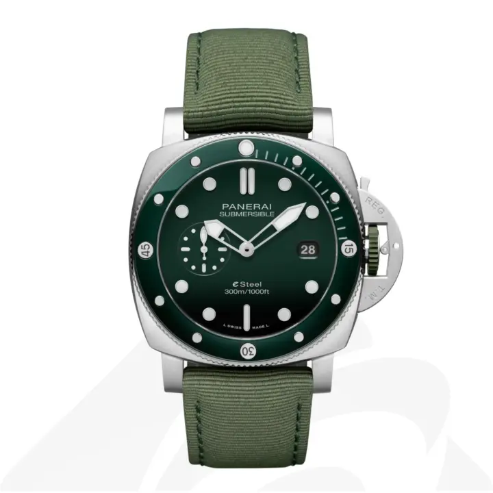 パネライ サブマーシブル クアランタクアトロ Verde Smeraldo  素材:ステンレススチール 色:グリーン