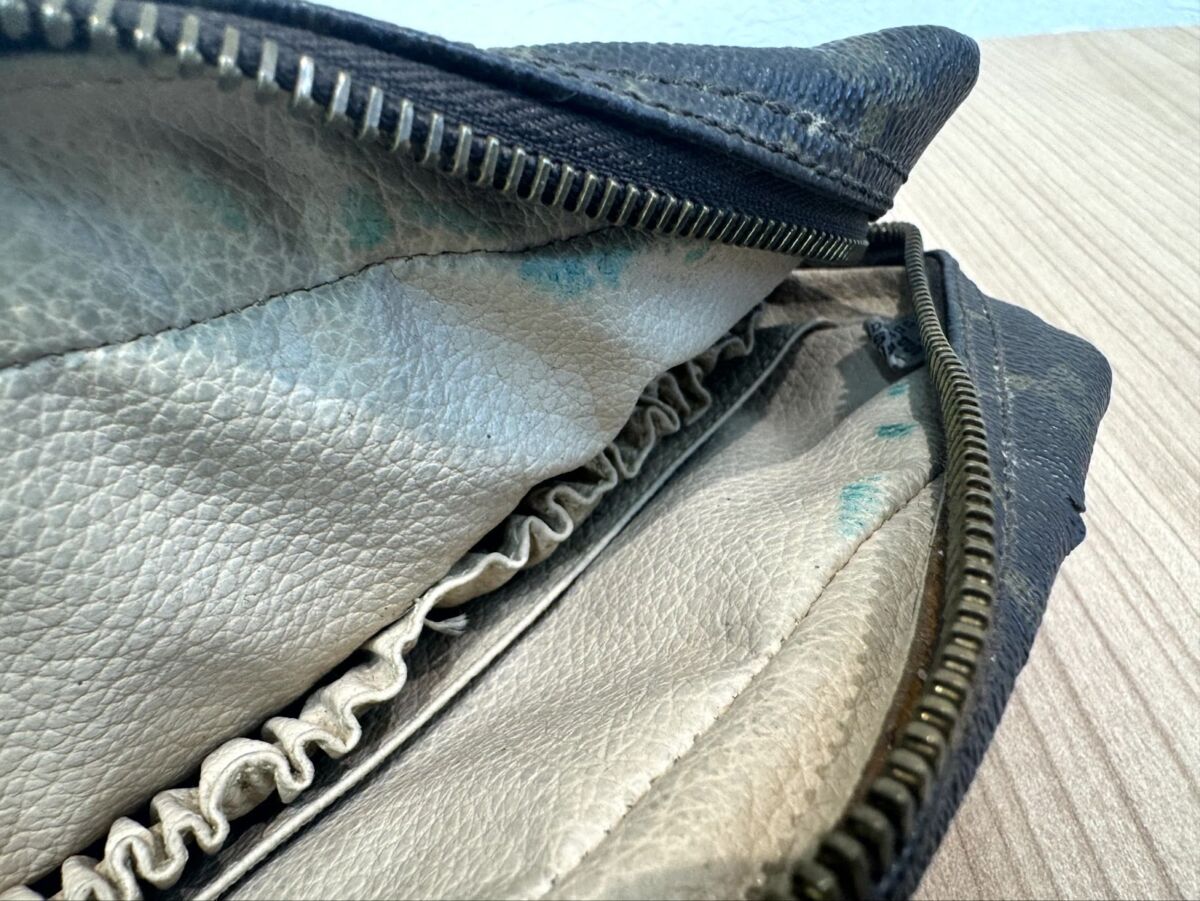 LOUIS VUITTON ルイヴィトン トゥルーストワレット23 M47524 ポーチ セカンドバッグ クラッチバッグ