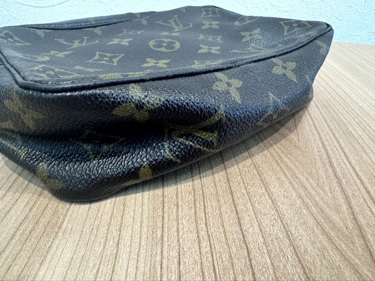 LOUIS VUITTON ルイヴィトン トゥルーストワレット23 M47524 ポーチ セカンドバッグ クラッチバッグ