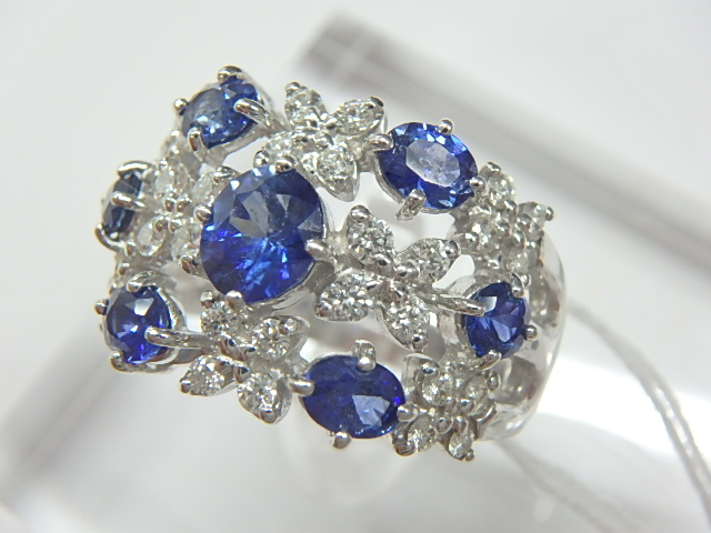 k18wg サファ 8.8g 1.62ct 0.40ct