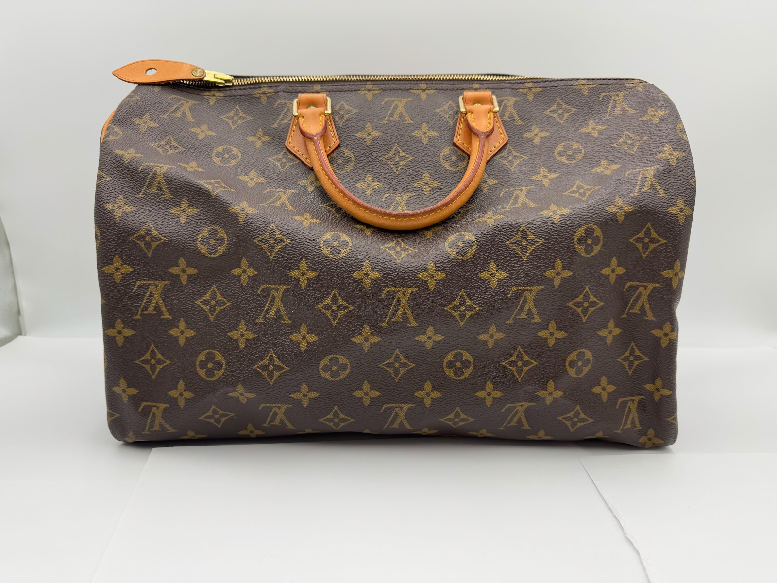 旅行にも最適なヴィトンのボストンバッグは高額買取に期待！ 静岡県の