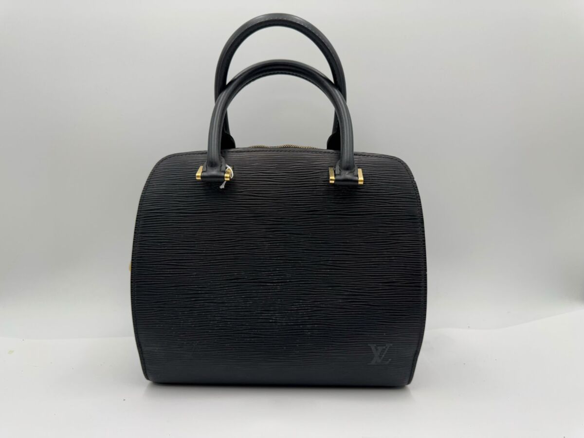 LOUIS VUITTON M52052 エピ ポンヌフ ノワール ハンドバッグ