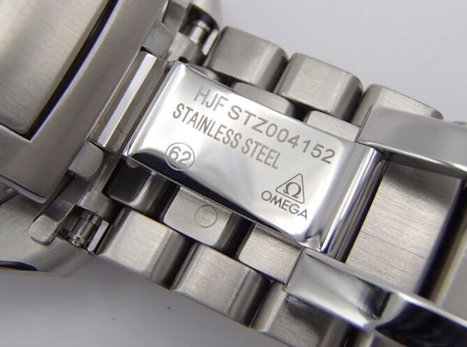 オメガ コンステレーション グローブマスター 青文字盤