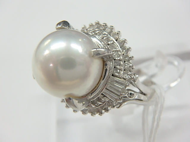 pt900  パール　10.5g    0.60ct
