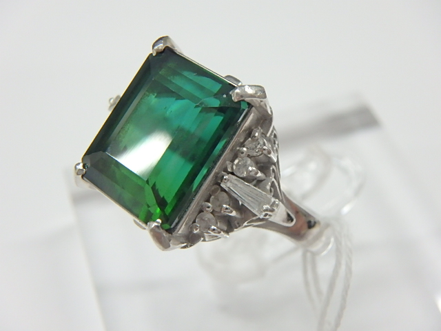 pt900 グリーントルマリン 8.9g 8.33ct 0.27ct