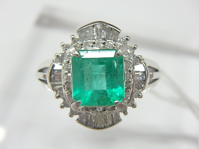 pt900 エメ 6.2g 1.00ct 0.40ct