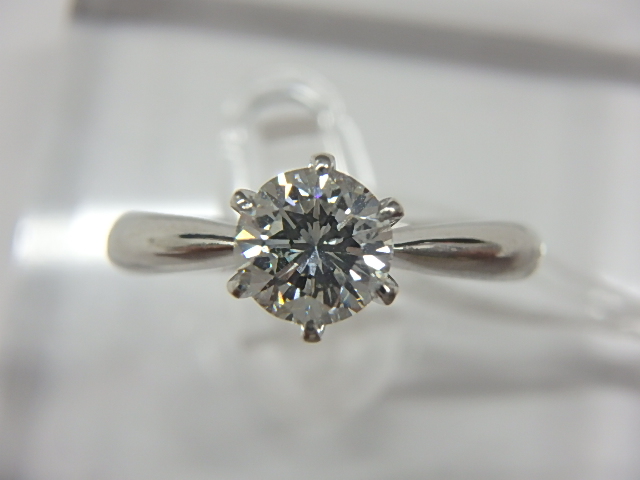 PT900 ダイヤ 4.4g 0.585ct