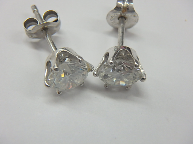 Pt900　ダイヤ　1.6ｇ　0.61ct　0.62ct