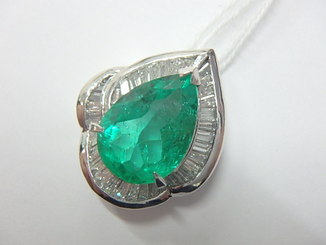 pt900 エメ 7.3g 3.55ct 0.69ct 