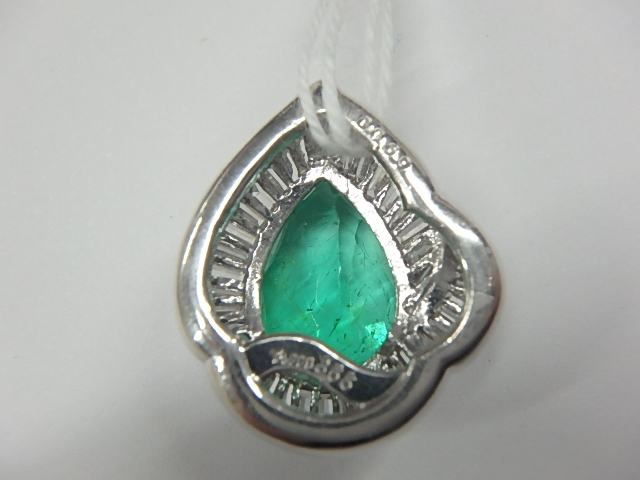 pt900 エメ 7.3g 3.55ct 0.69ct 
