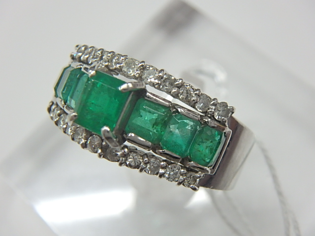 Pt900 9.5g エメラルド 1.60ct ダイヤ0.30ct