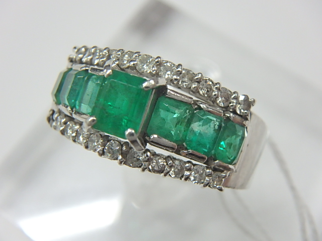 Pt900 9.5g エメラルド 1.60ct ダイヤ0.30ct