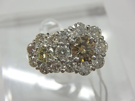 k18wg ダイヤ 5.6g 2.00ct