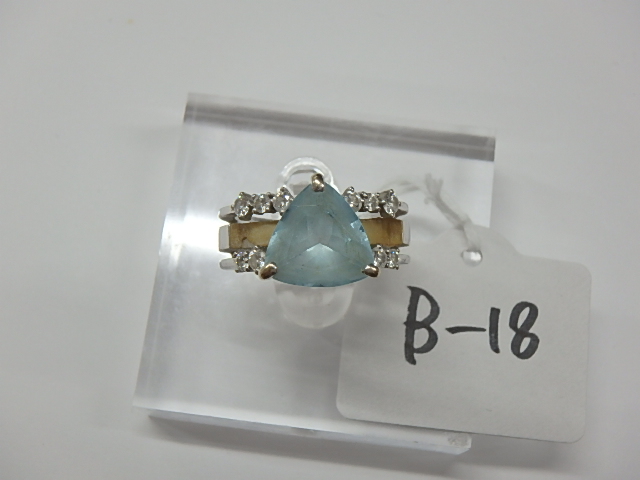k18wg アクアマリン 7.5g 2.5ct 0.28ct