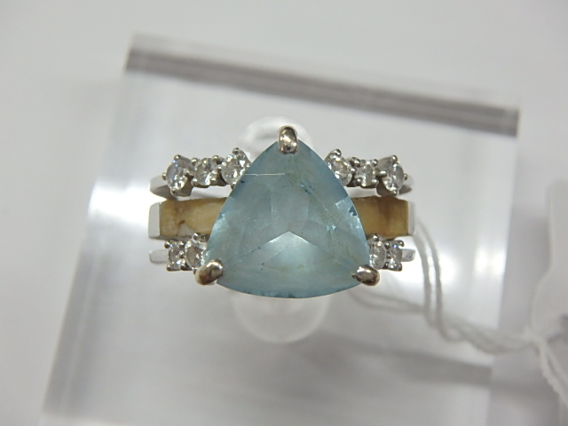 k18wg アクアマリン 7.5g 2.5ct 0.28ct