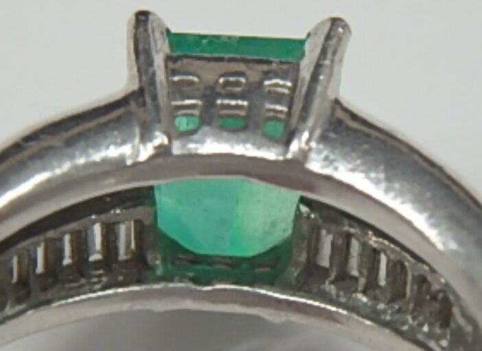2.12ct エメラルド リング