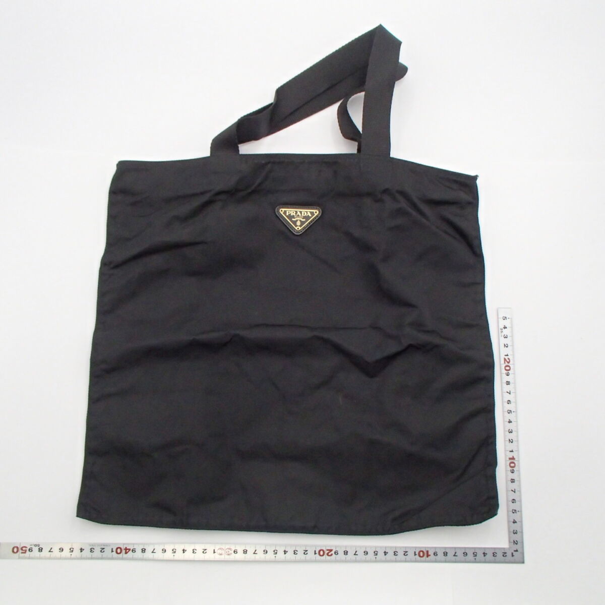プラダ ナイロントートバック ブラック