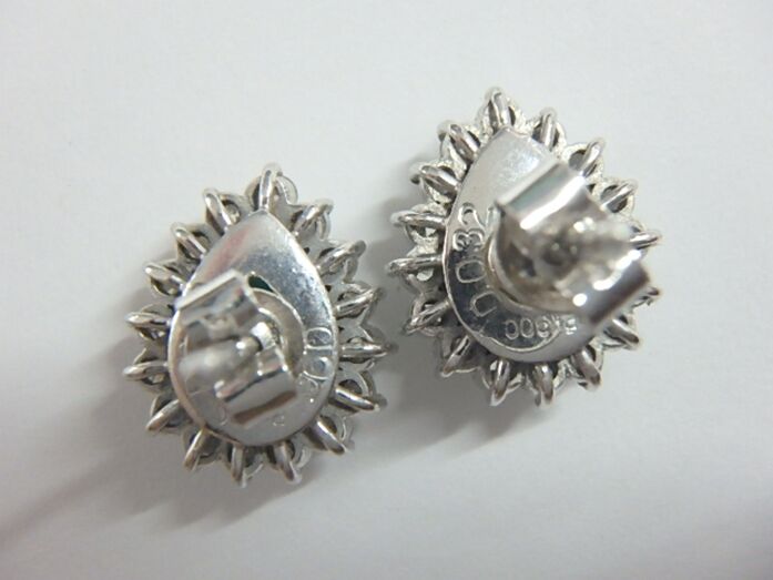 pt900 エメ 2.6g 0.95ct 0.85ct 0.64ct  