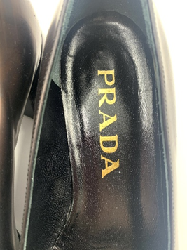 PRADA プラダ　ロゴシルバー金具パンプスチャンキーヒール