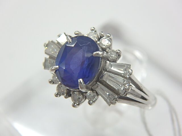 pt900 サファイア 総重量6.6g サファイア1.95ct メレダイヤ0.59ct 指輪