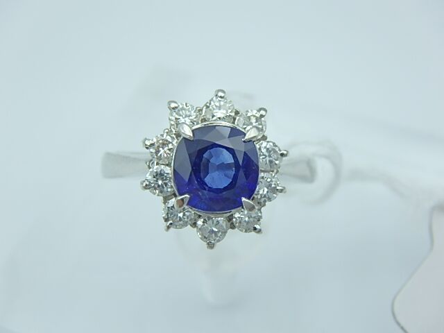 pt900 計4.3g サファイア 1.15ct メレダイヤ0.40ct 