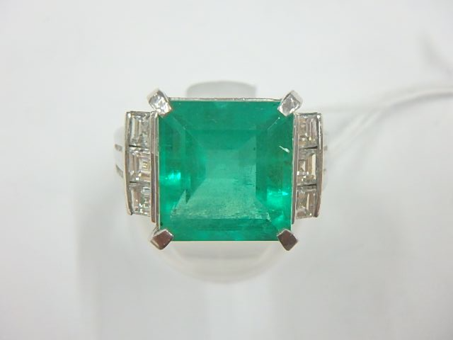 pt900 エメラルド 総重量12.7g エメラルド6.2ct ダイヤモンド0.92ct 