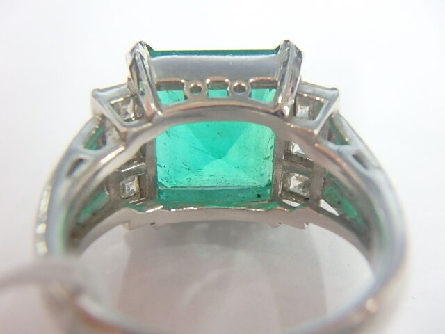 pt900 エメラルド 総重量12.7g エメラルド6.2ct ダイヤモンド0.92ct 
