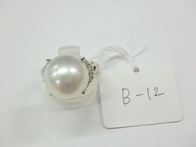 Pt900　パール　真珠　11.9ｇ　13ｍｍ　0.33　