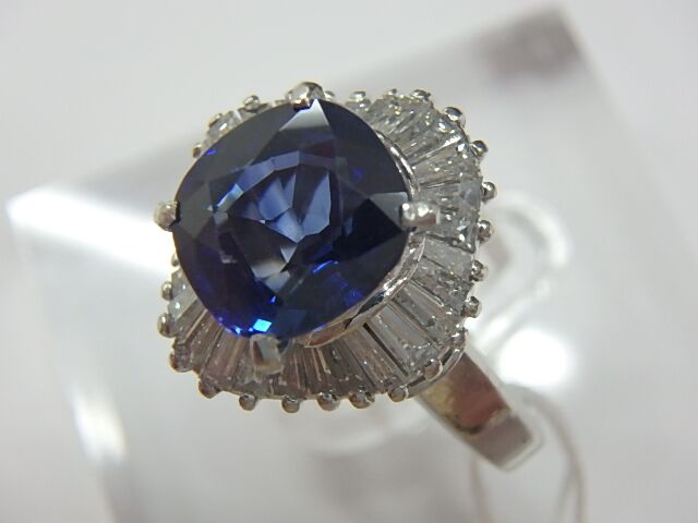 pt900 サファイア2.77ct リング 9.6g メレダイヤ0.99ct付
