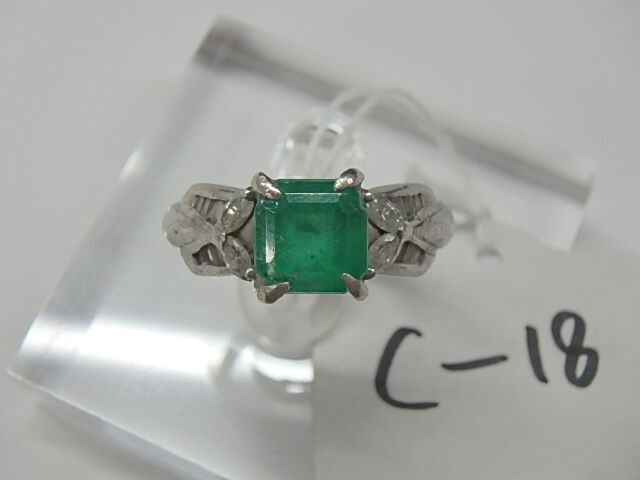 pt900 エメ 8.4g 1.77ct 0.43ct