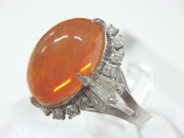 pt900 フャイヤーオパール 9.87ct 0.7ct