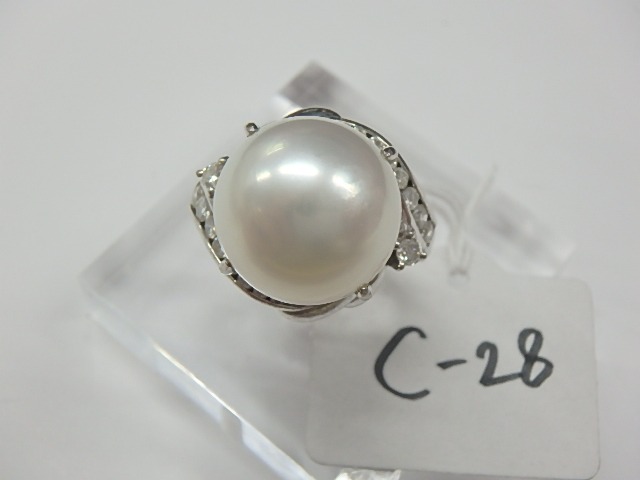Pt900　直径14.5ｍｍ　大粒パールリング