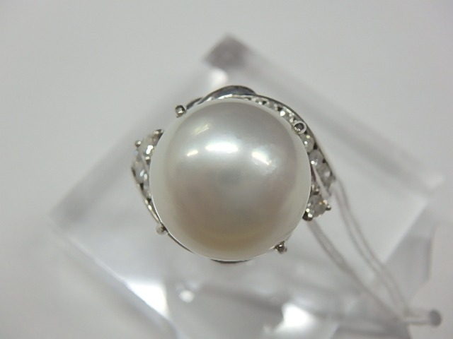 Pt900　直径14.5ｍｍ　大粒パールリング