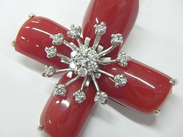 k18wg 珊瑚 12.8g 18.250ct 0.240ct