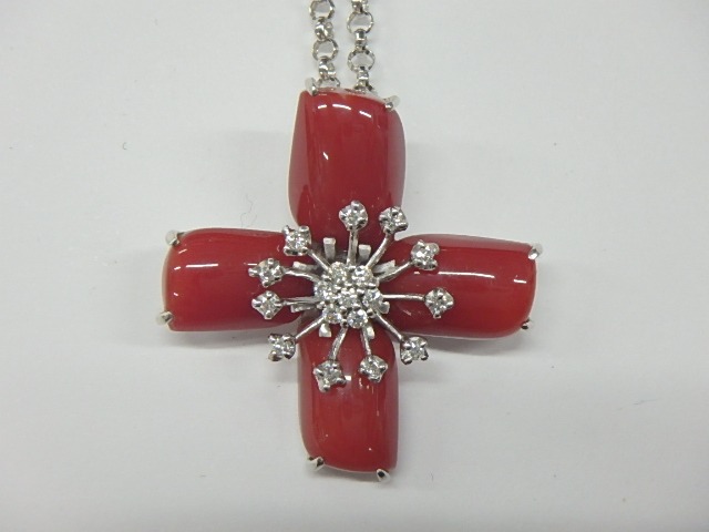 k18wg 珊瑚 12.8g 18.250ct 0.240ct