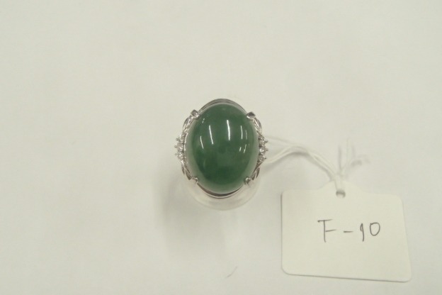 pt900 ヒスイ 13.6g 17.54 0.11