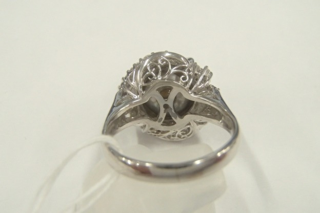 Pt900 D0.41ct 12.4g  黒蝶真珠 12.5mm