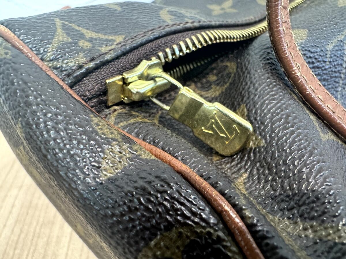 ルイヴィトン モノグラム パピヨン26 ハンドバッグ 型番:M51366