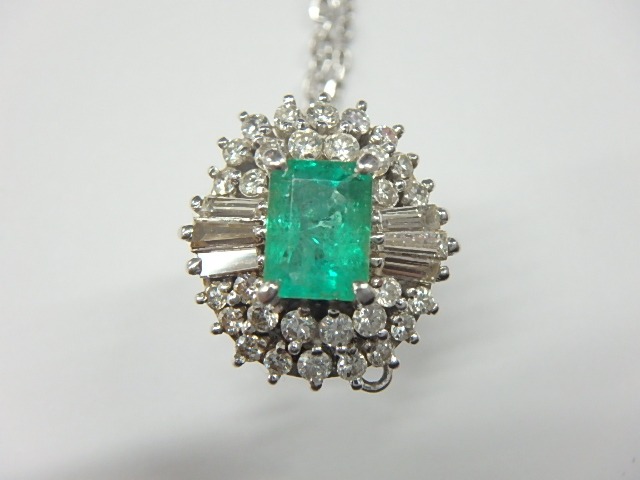 pt900 エメ 9.7g 0.78ct 0.74ct