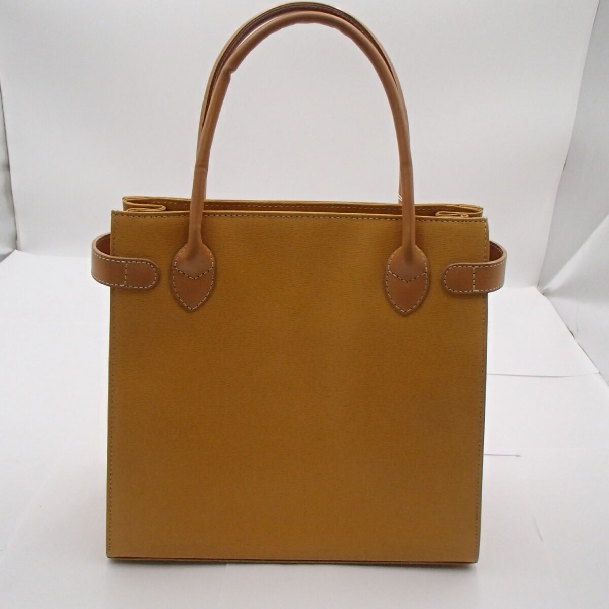 Burberry バーバリー ハンドバッグ レザー イエロー