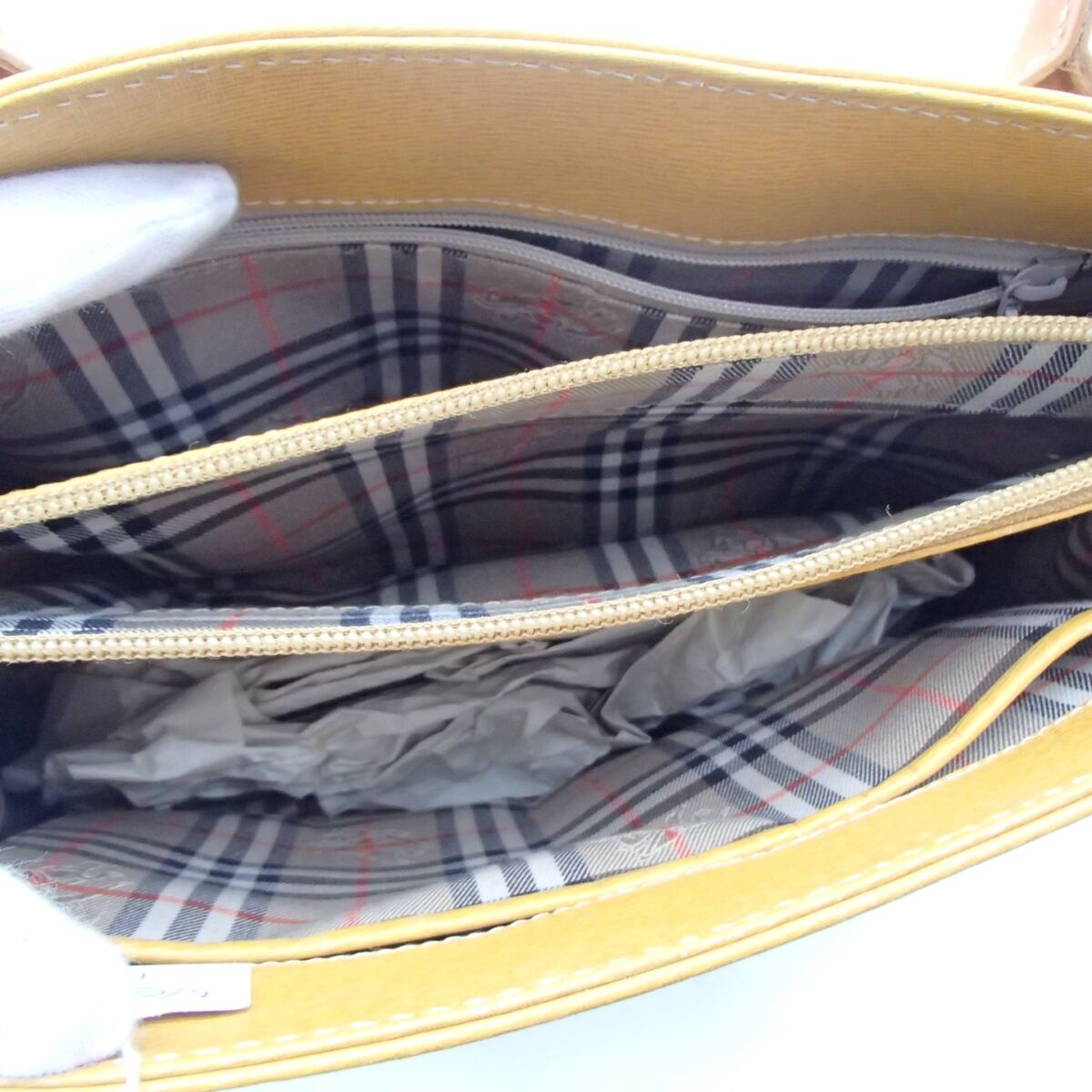 Burberry バーバリー ハンドバッグ レザー イエロー