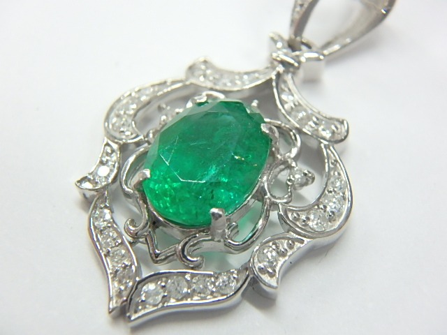 pt900 エメ 4.1g 1.39ct 0.77ct