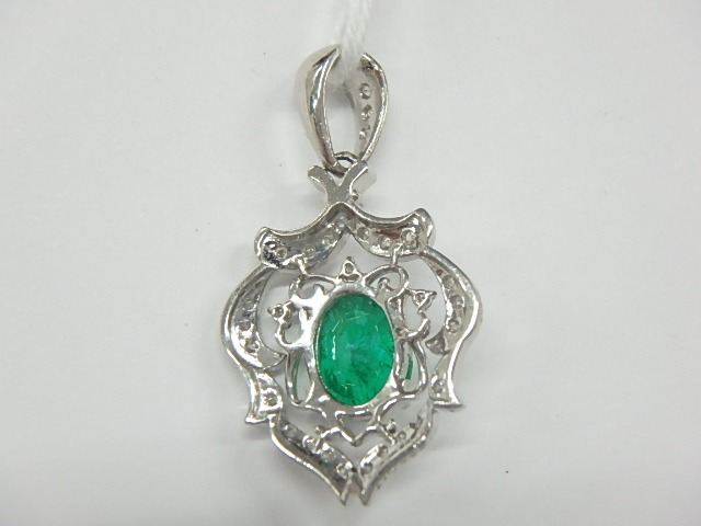 pt900 エメ 4.1g 1.39ct 0.77ct