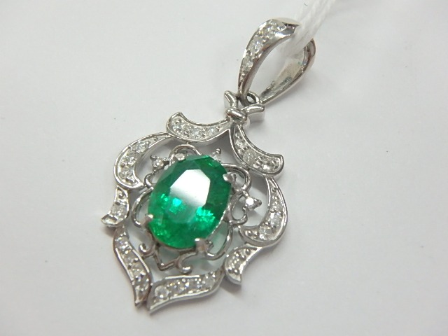 pt900 エメ 4.1g 1.39ct 0.77ct