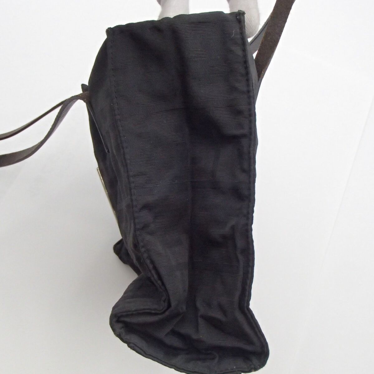 フェンディ ロゴ ズッカ柄 ハンドバッグ ナイロン素材