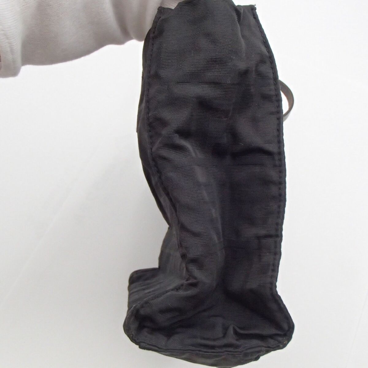 フェンディ ロゴ ズッカ柄 ハンドバッグ ナイロン素材