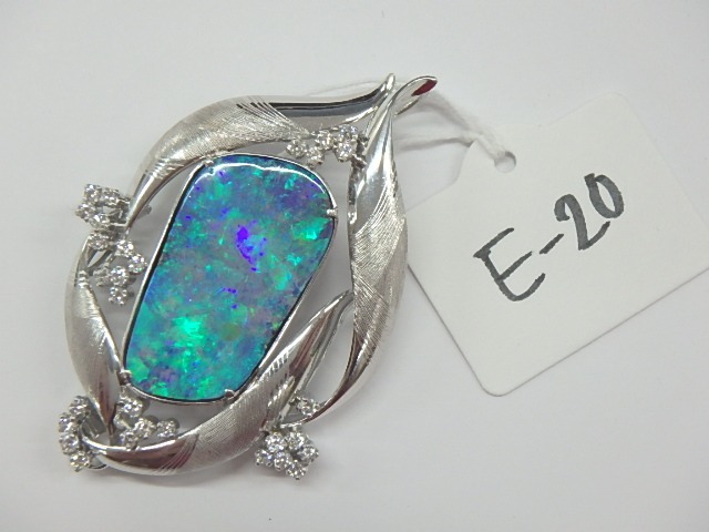 pt900 ボルダーオパール 18.7g 12.47ct 0.58ct