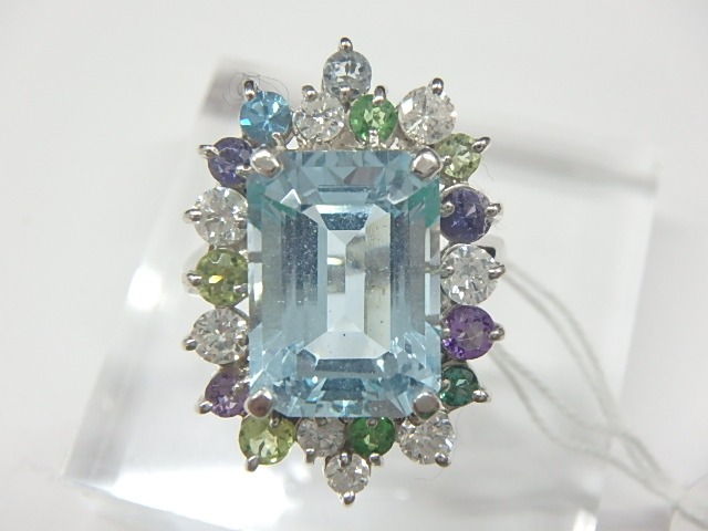 指輪　土台：pt900 親石：ブルートパーズ9.17ct　脇石：1.83ct 総重量：14.5g