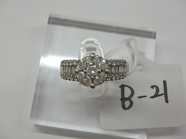 pt900 ダイヤ 6.4g 1.22ct リング